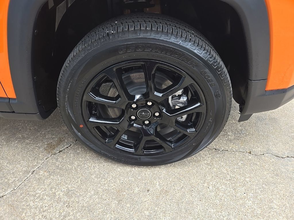 New 2026 Jeep Compass Latitude AWD/4WD image 22