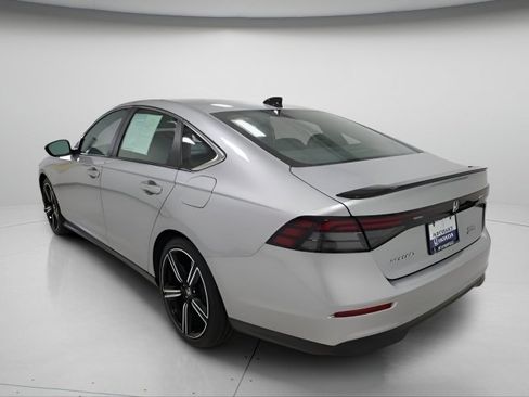Used 2024 Honda Accord Sport image 5