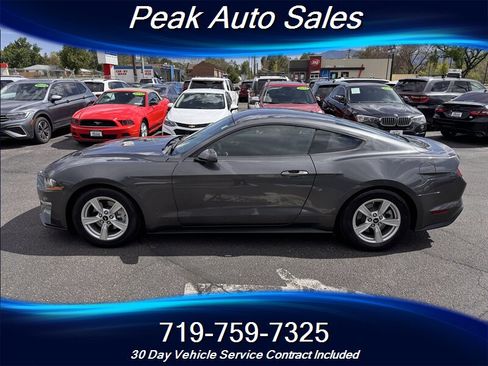 Used 2020 Ford Mustang Coupe RWD image 4