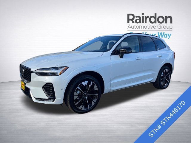 Used 2026 Volvo XC60 B5 Plus AWD/4WD image 3
