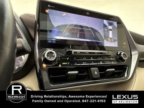 Used 2022 Toyota Highlander Platinum AWD/4WD image 9