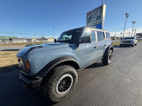 Used 2023 Ford Bronco Badlands w/ Sasquatch Package image 6