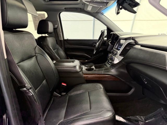 Used 2016 GMC Yukon XL SLT w/ Open Road Package AWD/4WD image 25