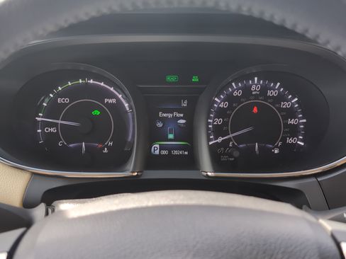 Used 2018 Toyota Avalon XLE Premium image 21