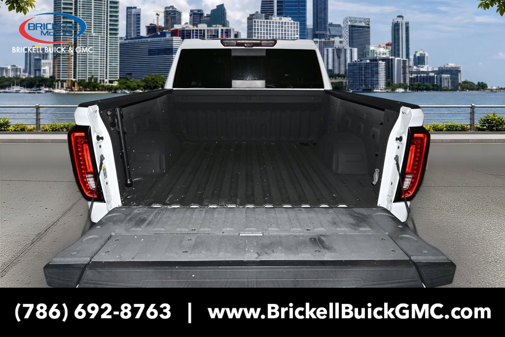 Used 2021 GMC Sierra 1500 AT4 w/ AT4 Value Package AWD/4WD image 14