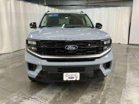 New 2027 Ford Expedition Platinum w/ Driver's Package AWD/4WD image 12
