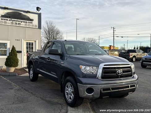 Used 2010 Toyota Tundra Grade image 3
