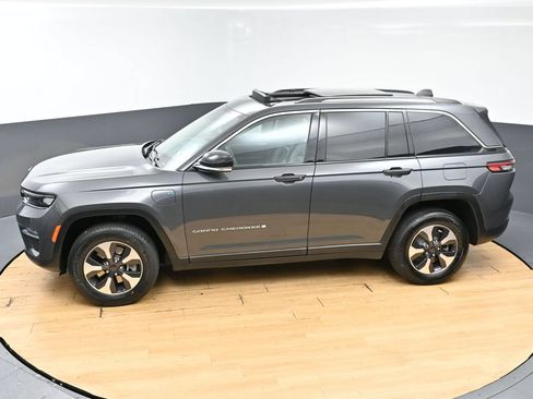 Used 2024 Jeep Grand Cherokee Limited 4xe AWD/4WD image 46