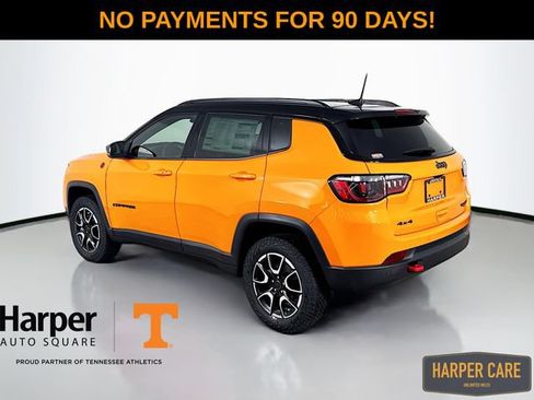 New 2026 Jeep Compass Trailhawk w/ Sun, Sound & Navigation Group AWD/4WD image 9