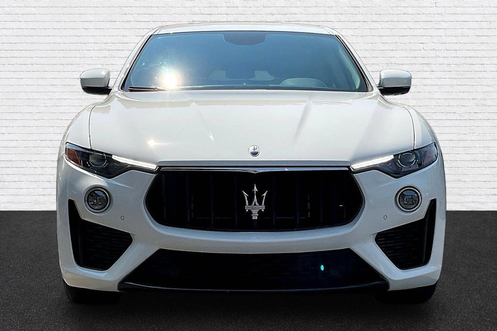 Used 2022 Maserati Levante Modena AWD/4WD image 2
