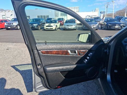 Used 2014 Mercedes-Benz C 300 Sport image 13
