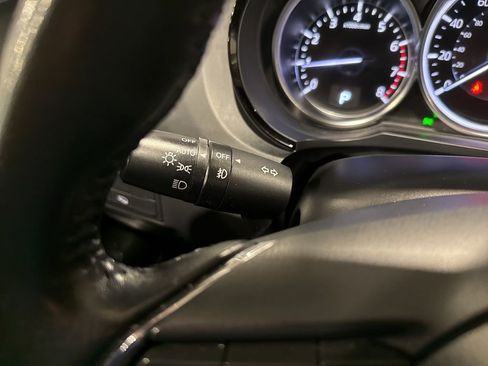 Used 2023 MAZDA CX-9 Touring image 25