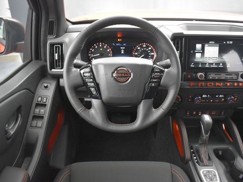 New 2026 Nissan Frontier PRO-4X w/ Pro-4x Convenience Package image 13