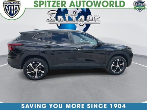 Used 2024 Chevrolet Trax RS w/ Driver Confidence Package FWD image 10