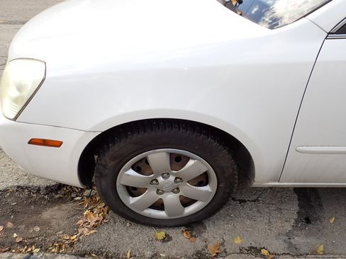 Used 2008 Kia Optima LX image 21