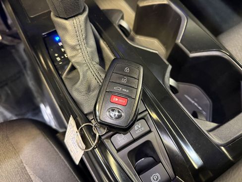 Used 2025 Toyota Camry LE image 22