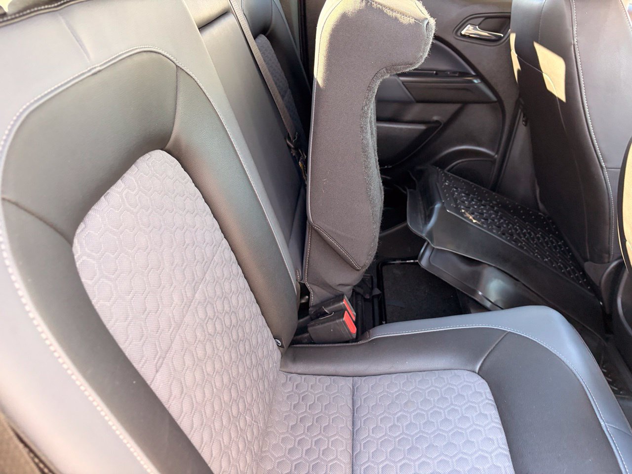 Used 2017 Chevrolet Colorado Z71 RWD image 15