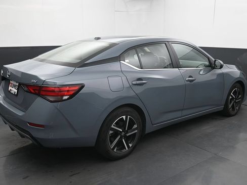 Used 2024 Nissan Sentra SV FWD image 12