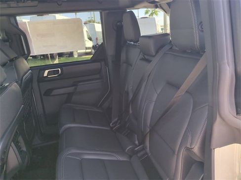 New 2025 Ford Bronco Badlands w/ Sasquatch Package image 14