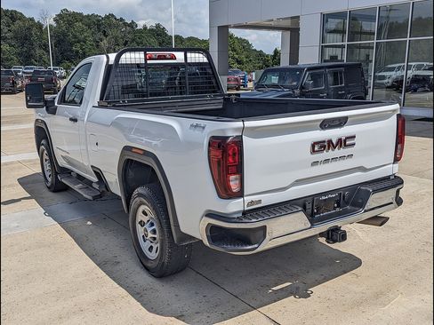 Used 2024 GMC Sierra 3500 Pro AWD/4WD image 9