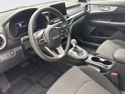 Used 2023 Kia Forte LXS FWD image 10