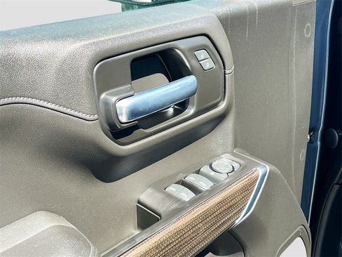 Used 2021 Chevrolet Silverado 1500 LT Trail Boss w/ Bed Protection Package image 17