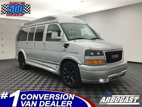 Used 2023 GMC Savana 2500 RWD image 1