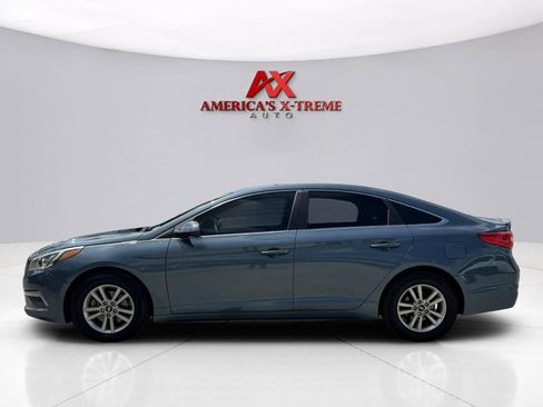 Used 2015 Hyundai Sonata SE w/ Option Group 09 FWD image 2