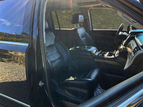 Used 2019 GMC Yukon XL Denali w/ Denali Ultimate Package image 7