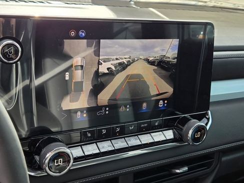 New 2026 Chevrolet Colorado LT w/ LT Convenience Package AWD/4WD image 12