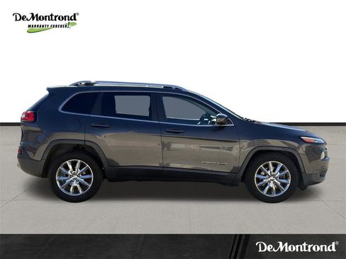 Used 2015 Jeep Cherokee Limited w/ Luxury Group image 4