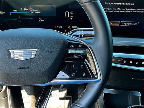 Used 2024 Cadillac Lyriq Luxury RWD image 12