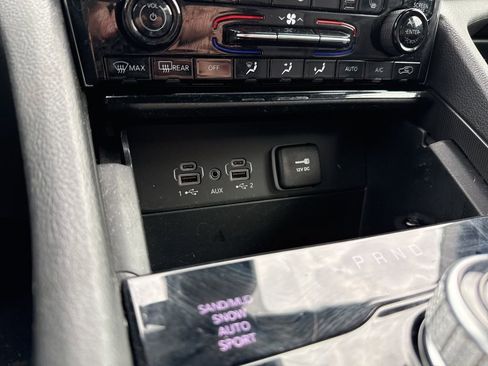 Certified 2023 Jeep Grand Cherokee L Limited image 19