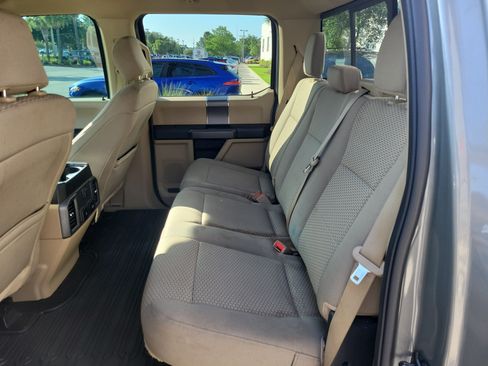 Used 2020 Ford F150 XLT w/ Equipment Group 302A Luxury AWD/4WD image 27
