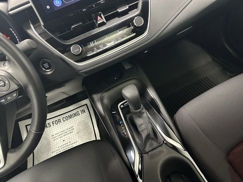 Used 2025 Toyota Corolla SE w/ SE Premium Package image 37