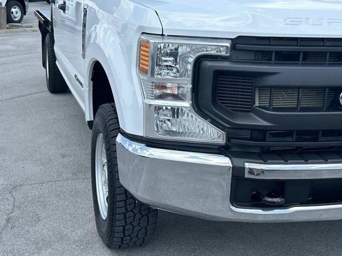 Used 2022 Ford F250 XL w/ Power Equipment Group AWD/4WD image 13