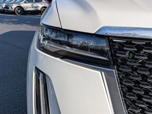 Certified 2024 Cadillac Escalade ESV Premium Luxury w/ Performance Package image 12