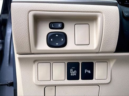 Used 2013 Lexus ES 350 image 31