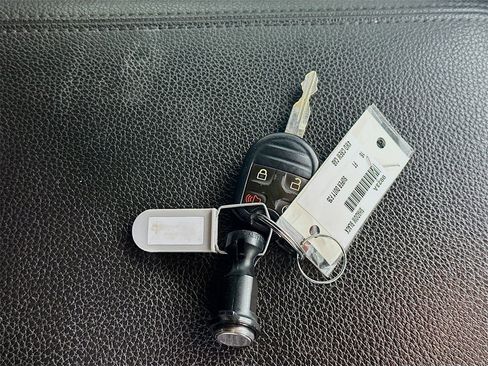 Used 2016 Ford F350 Lariat w/ Lariat Ultimate Package image 34