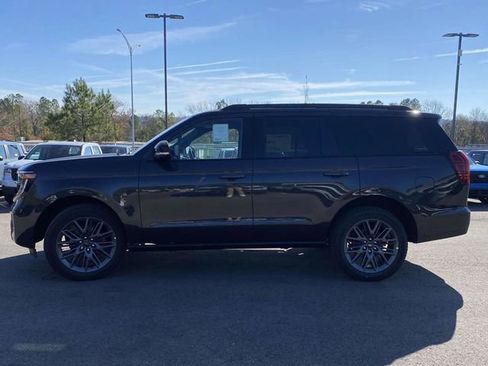 New 2025 Ford Expedition Platinum w/ Stealth Performance Package AWD/4WD image 6