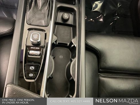 Used 2019 Volvo XC60 T5 Momentum w/ Premium Package FWD image 37
