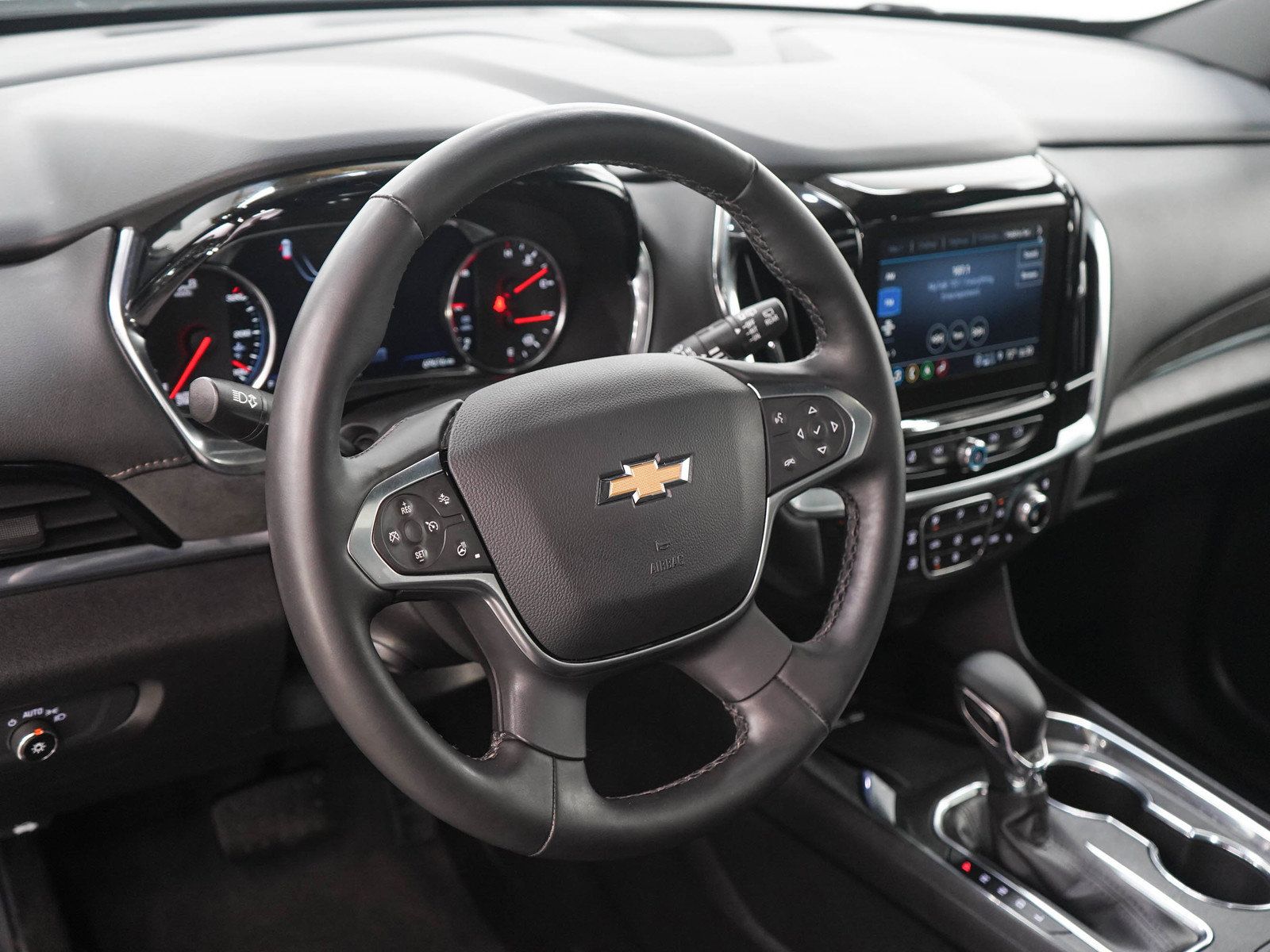 Used 2023 Chevrolet Traverse High Country w/ LPO, Floor Liner Package AWD/4WD image 22