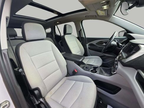 Used 2022 GMC Terrain SLE w/ Driver Convenience Package FWD image 10