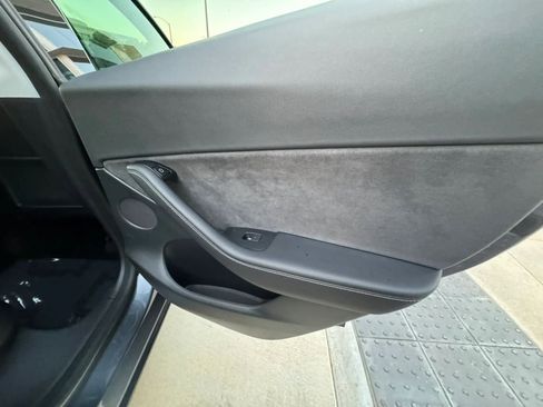 Used 2024 Tesla Model Y Long Range image 30