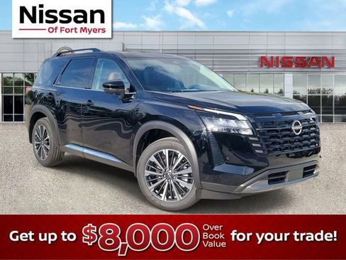 New 2026 Nissan Pathfinder Platinum FWD image 1