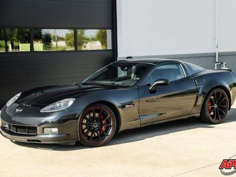 Used 2012 Chevrolet Corvette Z06 w/ 3LZ Preferred Equipment Group image 35