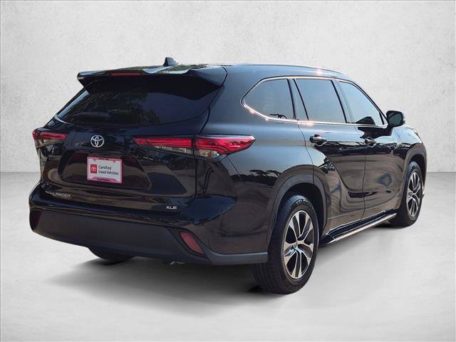 Certified 2022 Toyota Highlander XLE FWD image 5