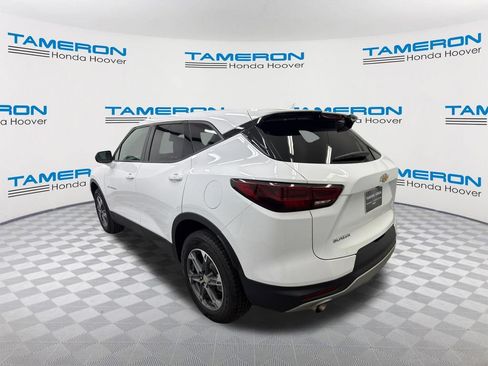 Used 2025 Chevrolet Blazer LT FWD image 3