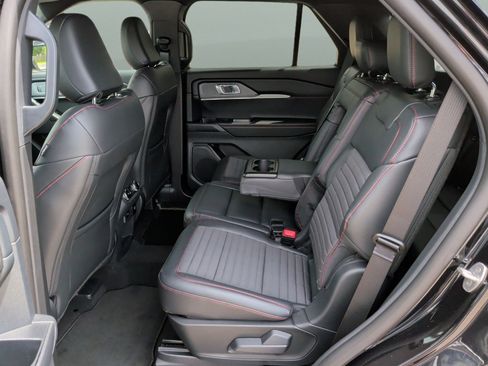 New 2026 Ford Explorer ST-Line w/ ST-Line Street Pack AWD/4WD image 11