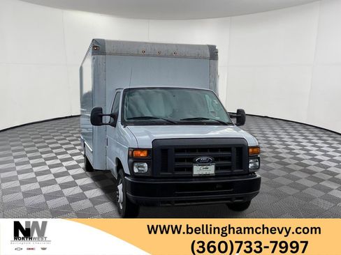 Used 2017 Ford E-350 and Econoline 350 Super Duty image 1